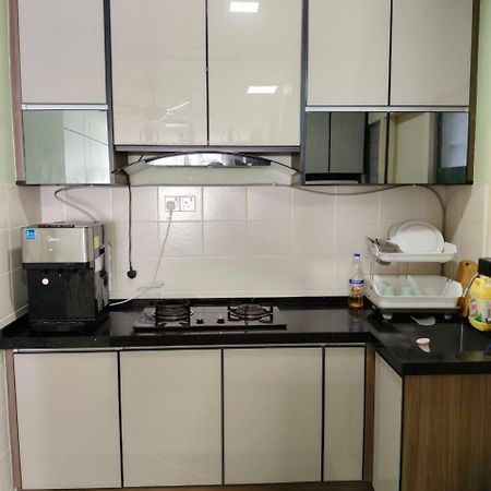 Nena Homestay Setia Alam, Air Conditioned, High Speed Internet Shah Alam Dış mekan fotoğraf