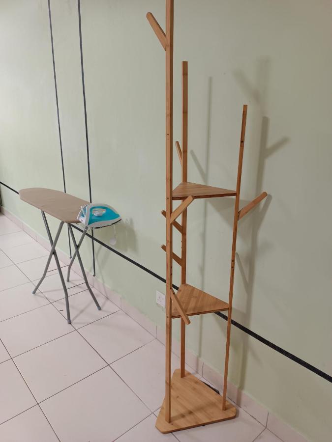 Nena Homestay Setia Alam, Air Conditioned, High Speed Internet Shah Alam Dış mekan fotoğraf
