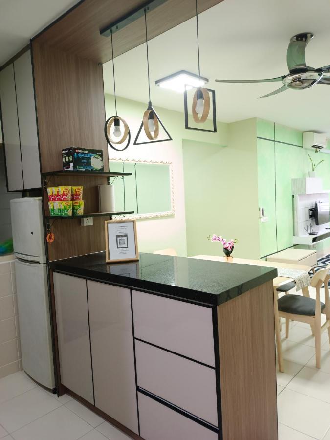 Nena Homestay Setia Alam, Air Conditioned, High Speed Internet Shah Alam Dış mekan fotoğraf