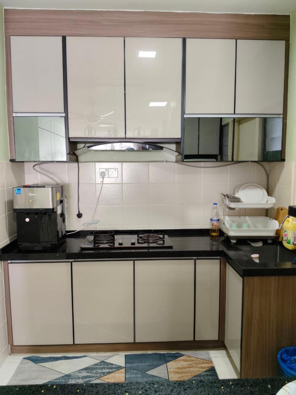 Nena Homestay Setia Alam, Air Conditioned, High Speed Internet Shah Alam Dış mekan fotoğraf