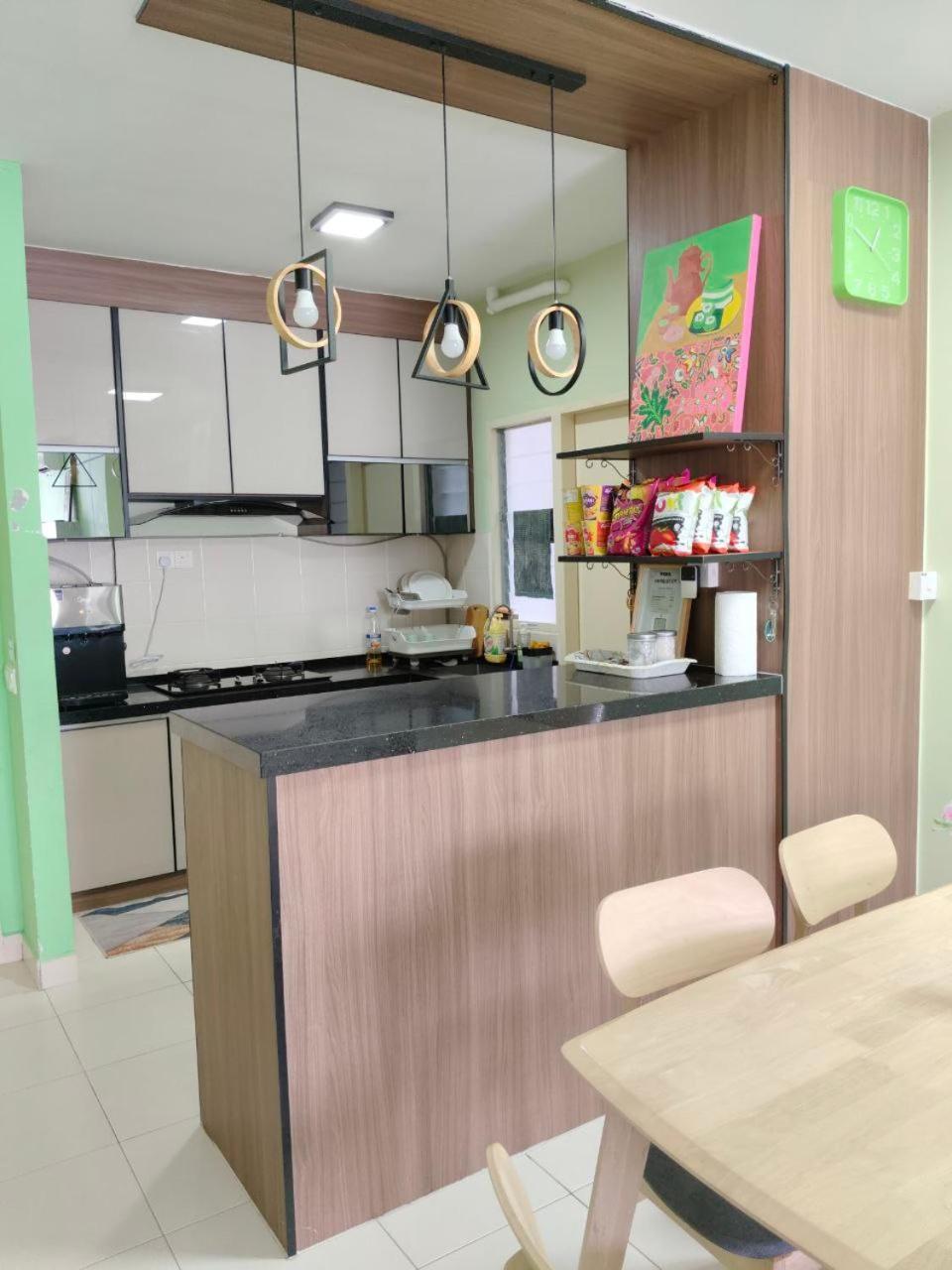 Nena Homestay Setia Alam, Air Conditioned, High Speed Internet Shah Alam Dış mekan fotoğraf