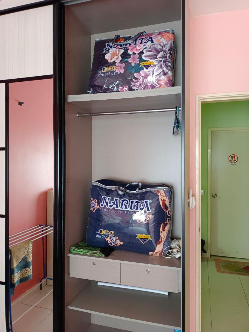 Nena Homestay Setia Alam, Air Conditioned, High Speed Internet Shah Alam Dış mekan fotoğraf