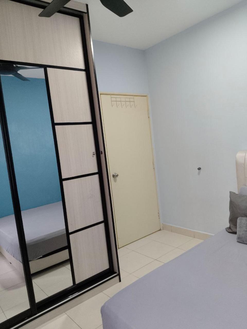 Nena Homestay Setia Alam, Air Conditioned, High Speed Internet Shah Alam Dış mekan fotoğraf